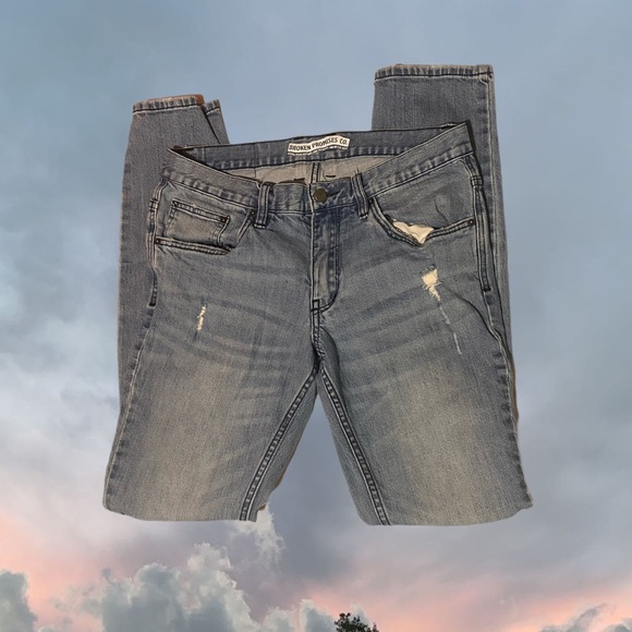 Broken Promises Jeans - Picture 3 of 4